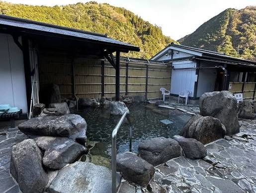 阿武川温泉の露天風呂