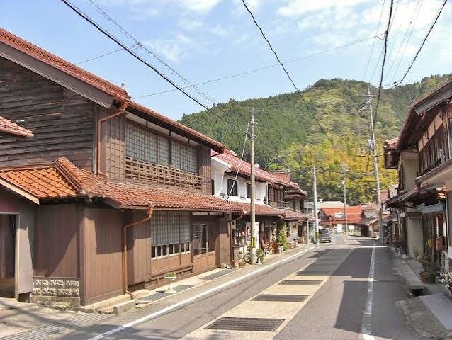 佐々並市地区の宿場町の町並み